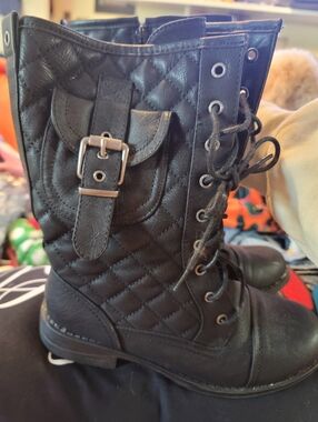 Black Global Win Boots